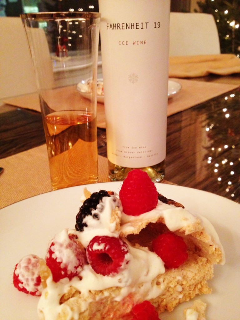 Pavlova Slice